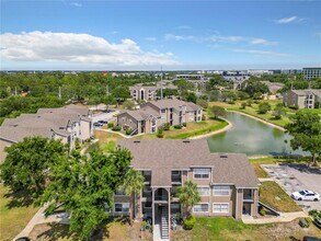 4724 Walden Cir in Orlando, FL - Building Photo - Building Photo