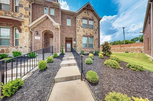 property at 2101 Steer Creek Pl