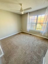 12053 E Hoye Dr in Aurora, CO - Building Photo - Building Photo