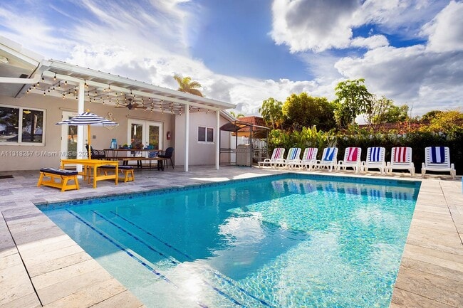 833 Washington St in Hollywood, FL - Building Photo - Building Photo