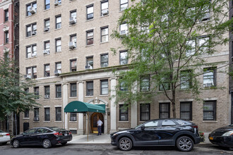 130 E 94th St in New York, NY - Building Photo - Building Photo