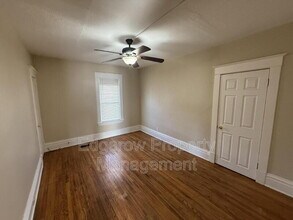 742 Mc Reynolds Ave NW in Grand Rapids, MI - Building Photo - Building Photo