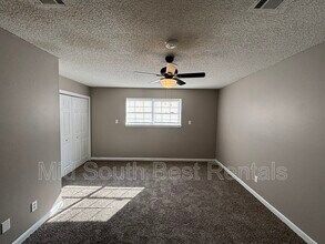 125 Almond Cove in Sherwood, AR - Building Photo - Building Photo