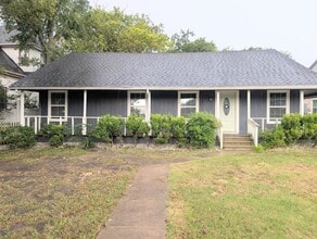 414 N Grand Ave in Sherman, TX - Foto de edificio - Building Photo
