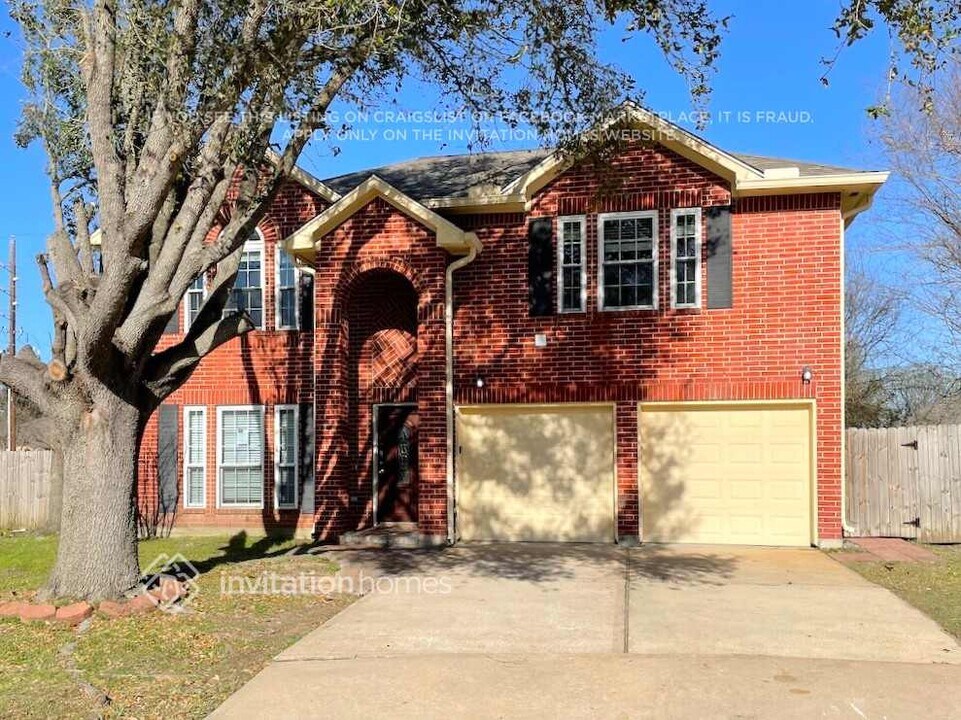 10502 Mills Cove St in Houston, TX - Building Photo