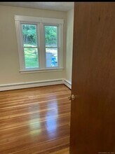 350 Center St in Manchester, CT - Building Photo - Building Photo