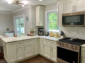 26 Winthrop Rd in Franklin Township, NJ - Building Photo - Building Photo