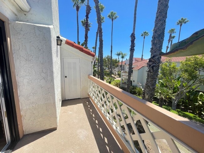 9489 Fairgrove Ln in San Diego, CA - Building Photo - Building Photo