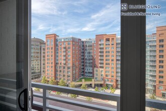 3400 Potomac Ave in Arlington, VA - Foto de edificio - Building Photo