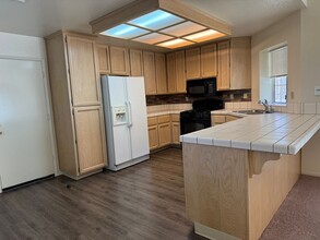 5620 Miners Cir in Rocklin, CA - Building Photo - Building Photo