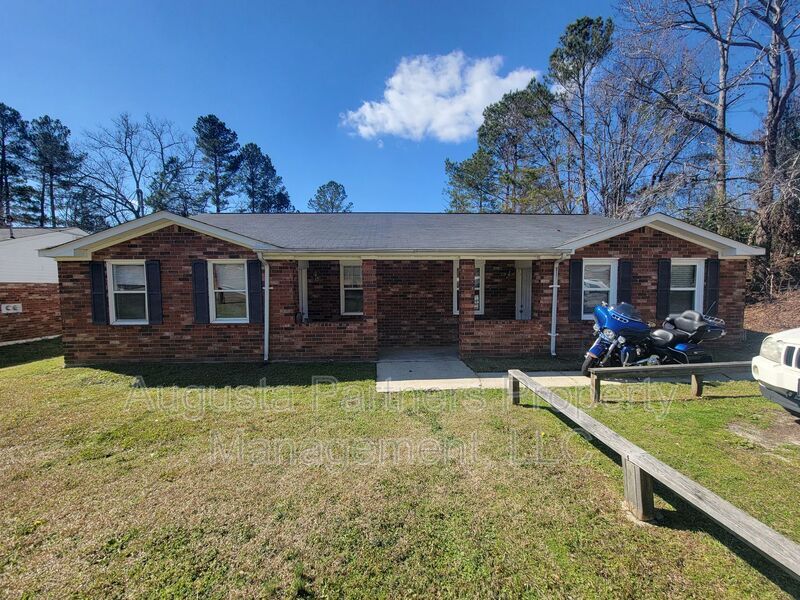 134 Samarya Ln in Martinez, GA - Building Photo