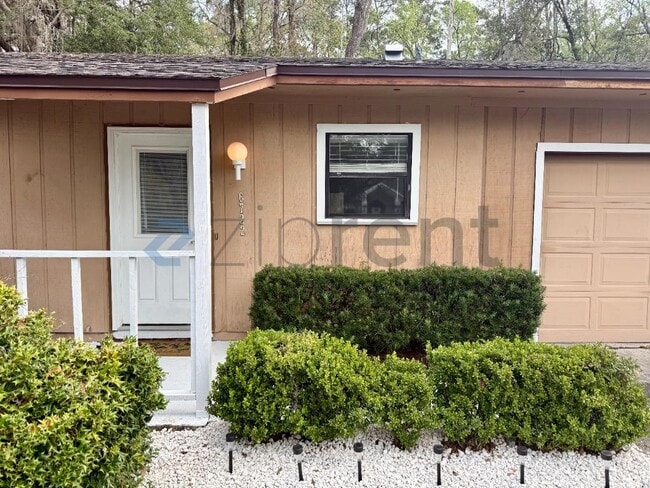 property at 6722 NW 113th Ln