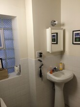 905 N Rockwell St, Unit 1 in Chicago, IL - Foto de edificio - Building Photo