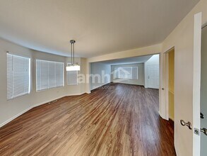 9752 E 112th Dr in Henderson, CO - Foto de edificio - Building Photo