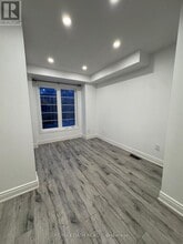 16 Thornharrold St in Ajax, ON - Building Photo - Building Photo