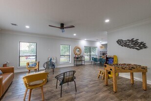 13321 Lake Breeze Ln in Willis, TX - Building Photo