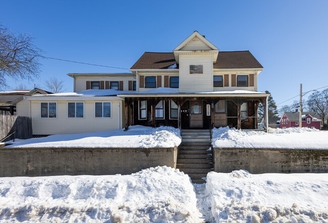 property at 119 Bank St