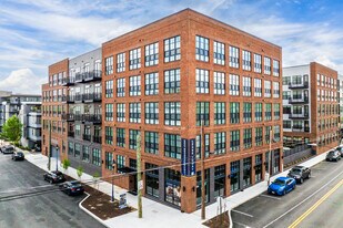 Commodore Old Town Manchester in Richmond, VA - Building Photo