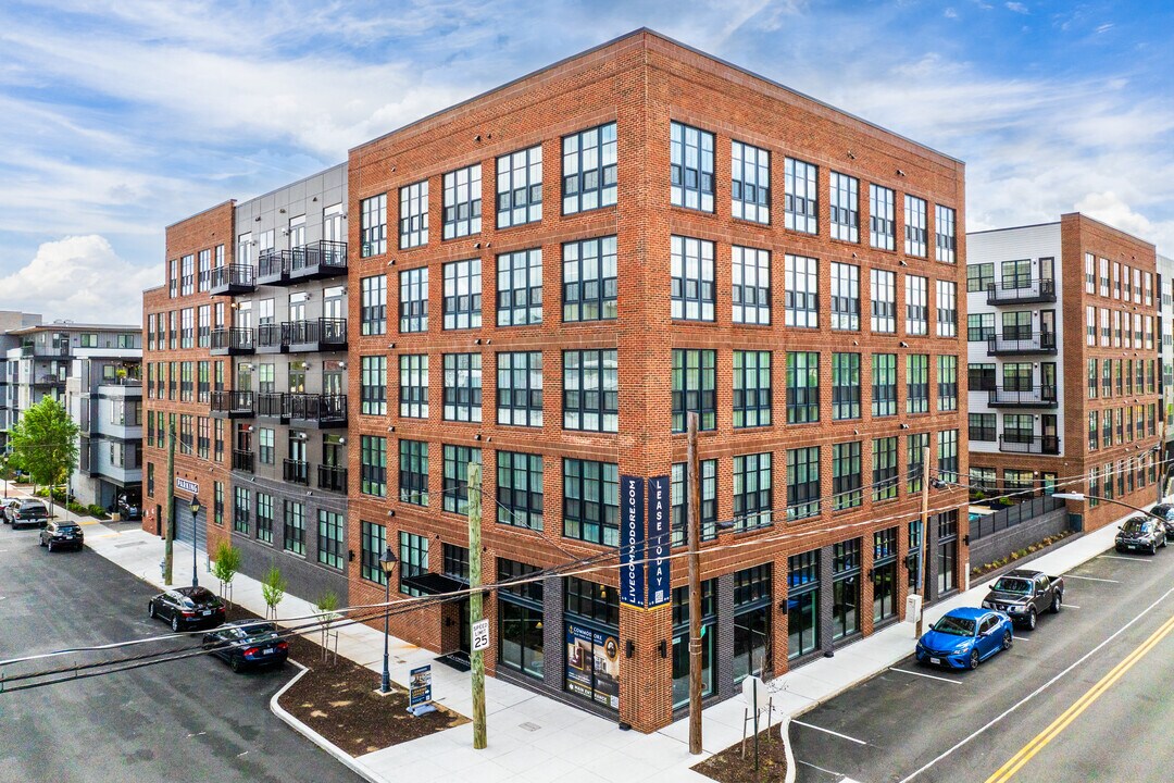 The Commodore in Richmond, VA - Building Photo