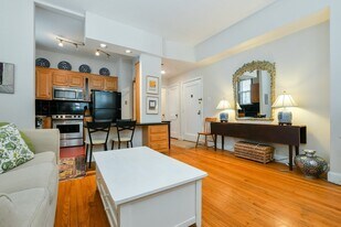 5 Kilsyth Ter, Unit #1 in Boston, MA - Building Photo