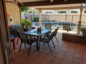 4225 W Bluefield Ave, Unit 1 in Glendale, AZ - Building Photo