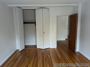 525 Highland Ave, Unit 11 in Malden, MA - Building Photo - Building Photo