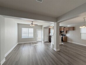 3742 W Ashford Villa Ln in Houston, TX - Building Photo - Building Photo