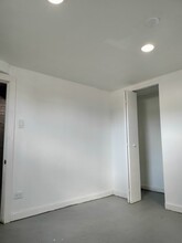 7910 S Muskegon Ave in Chicago, IL - Foto de edificio - Building Photo