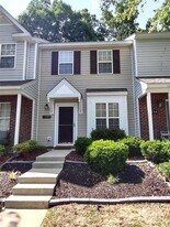8338 Rudolph Rd in Charlotte, NC - Building Photo