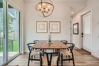 1307 Cedar Ave in Austin, TX - Building Photo - Building Photo