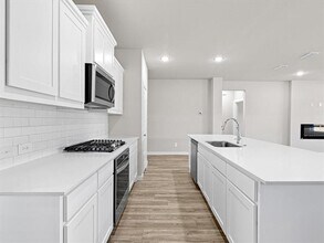 643 Olympic Wy in Red Oak, TX - Building Photo - Building Photo