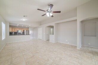 6518 W Red Fox Rd in Phoenix, AZ - Building Photo - Building Photo