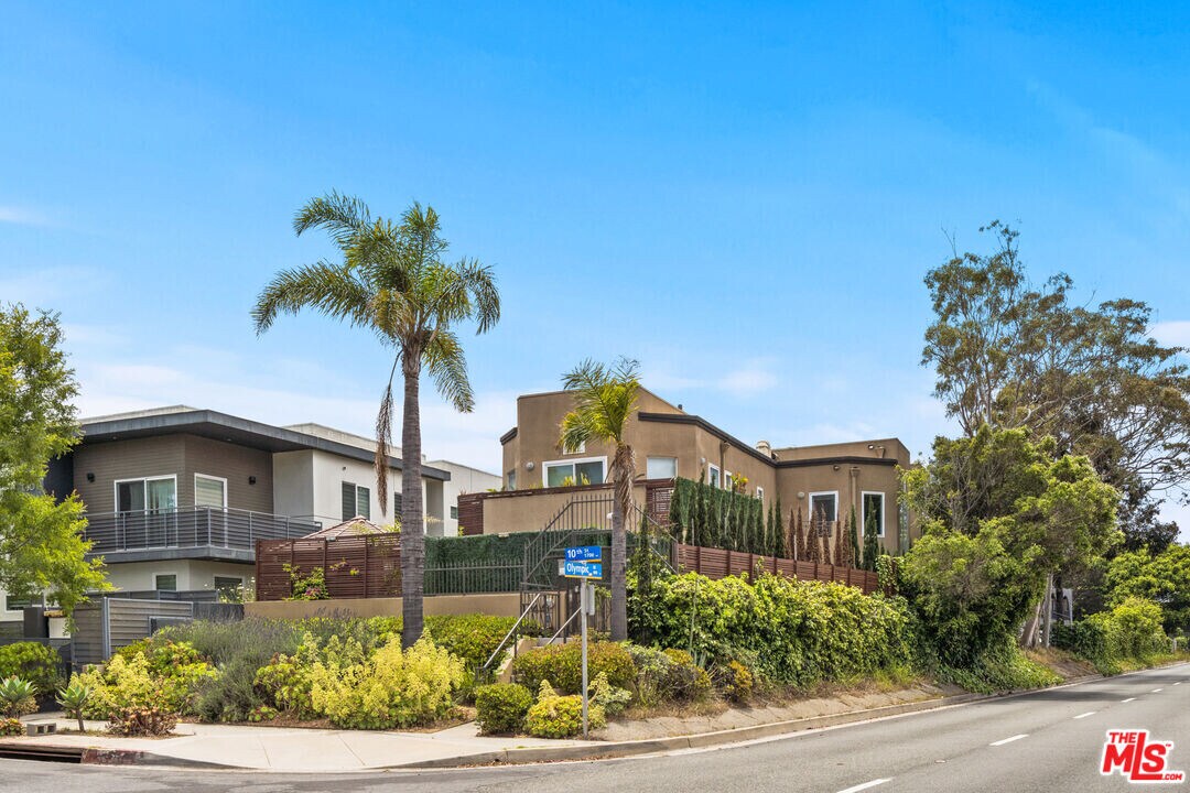 1744 10th St in Santa Monica, CA - Building Photo