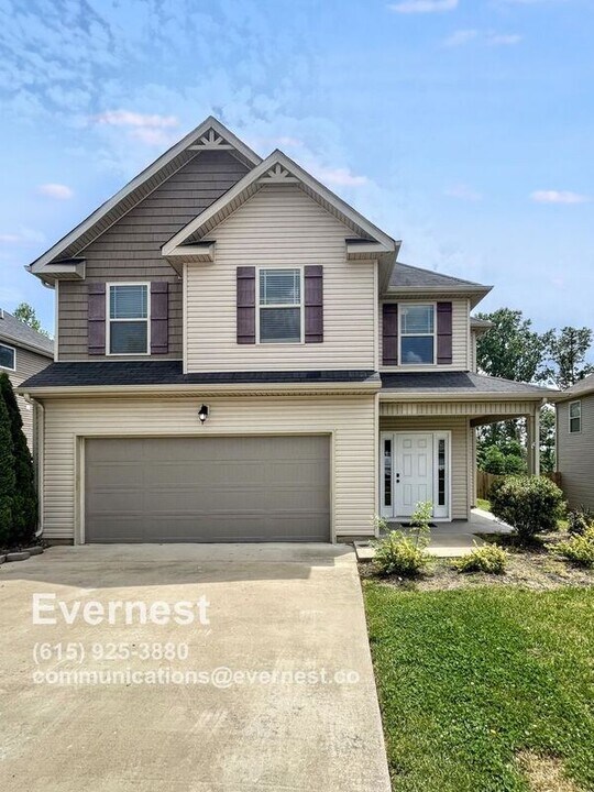 1204 Henry Pl Blvd in Clarksville, TN - Building Photo