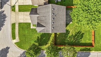 588 Lanarkshire Pl in Lexington, KY - Building Photo - Building Photo