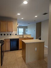 8820 Wagon Trail in Aubrey, TX - Foto de edificio - Building Photo