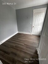 105 Maple St in Yonkers, NY - Building Photo