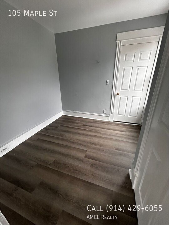 105 Maple St in Yonkers, NY - Building Photo