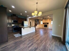 13217 23rd Dr SE in Mill Creek, WA - Building Photo - Building Photo