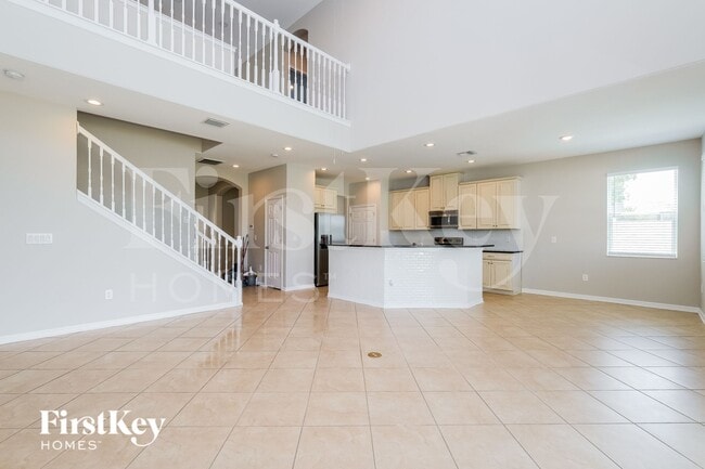 8308 Round Leaf Ln in Riverview, FL - Foto de edificio - Building Photo