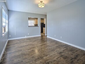 3008 Unander Ave in Vancouver, WA - Building Photo - Building Photo