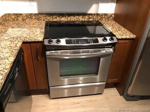 400 N Federal Hwy-Unit -215-S in Boynton Beach, FL - Building Photo - Building Photo