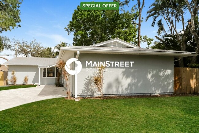 property at 1409 SW Medina Ave