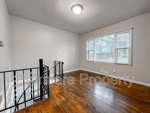 1706 S Pearl St in Independence, MO - Foto de edificio - Building Photo