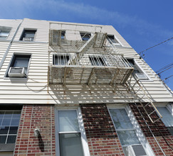 1815 Morris Park in Bronx, NY - Foto de edificio - Building Photo