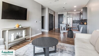 299 DeBaliviere Ave in St. Louis, MO - Building Photo - Building Photo