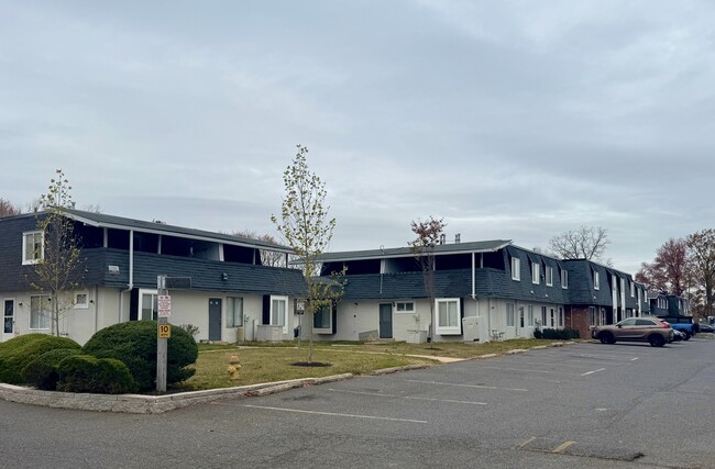 Windsor Forest Townhomes