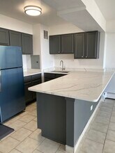 6030 N Sheridan Rd in Chicago, IL - Building Photo - Building Photo