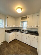 305 E Everettdale Ave in Lansing, MI - Building Photo - Building Photo