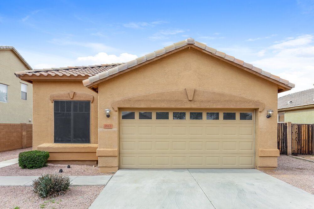7612 S 68th Dr in Phoenix, AZ - Building Photo